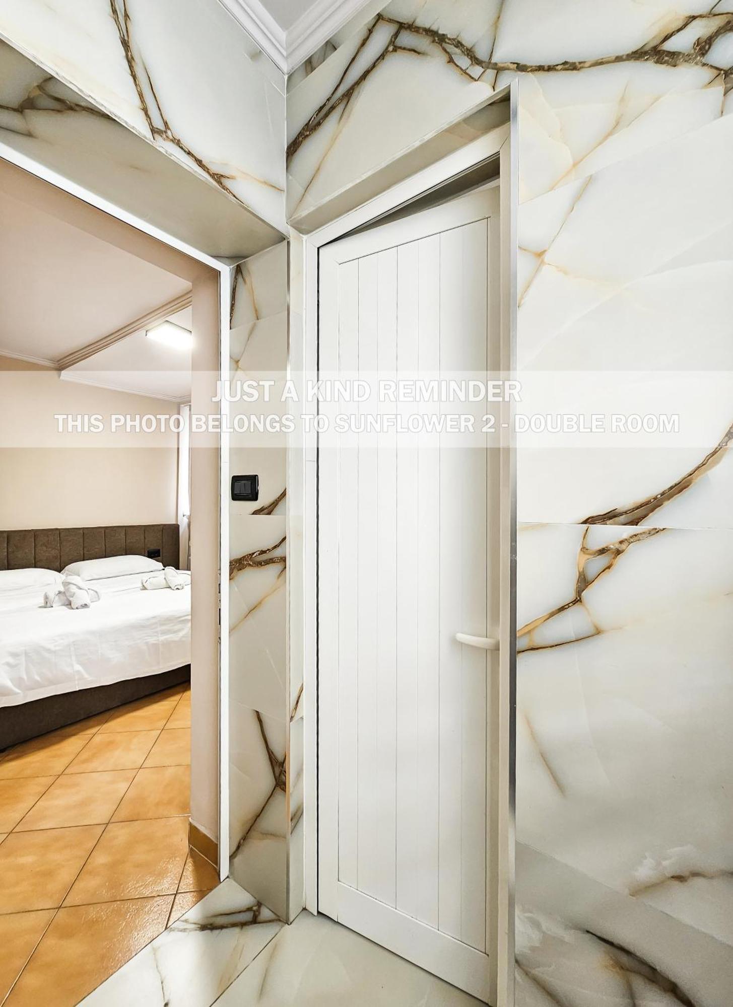 Sunflower Rooms Tirana Exterior photo