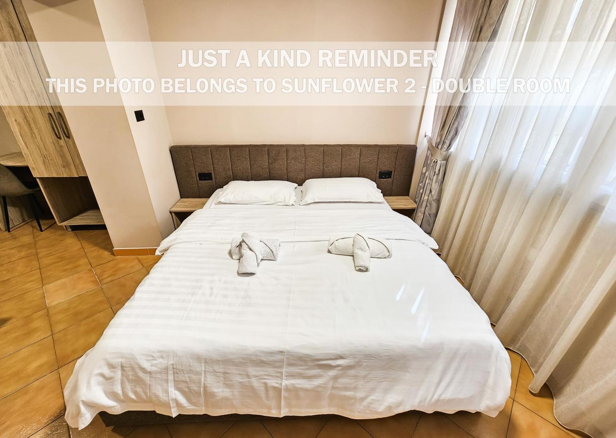 Sunflower Rooms Tirana Exterior photo