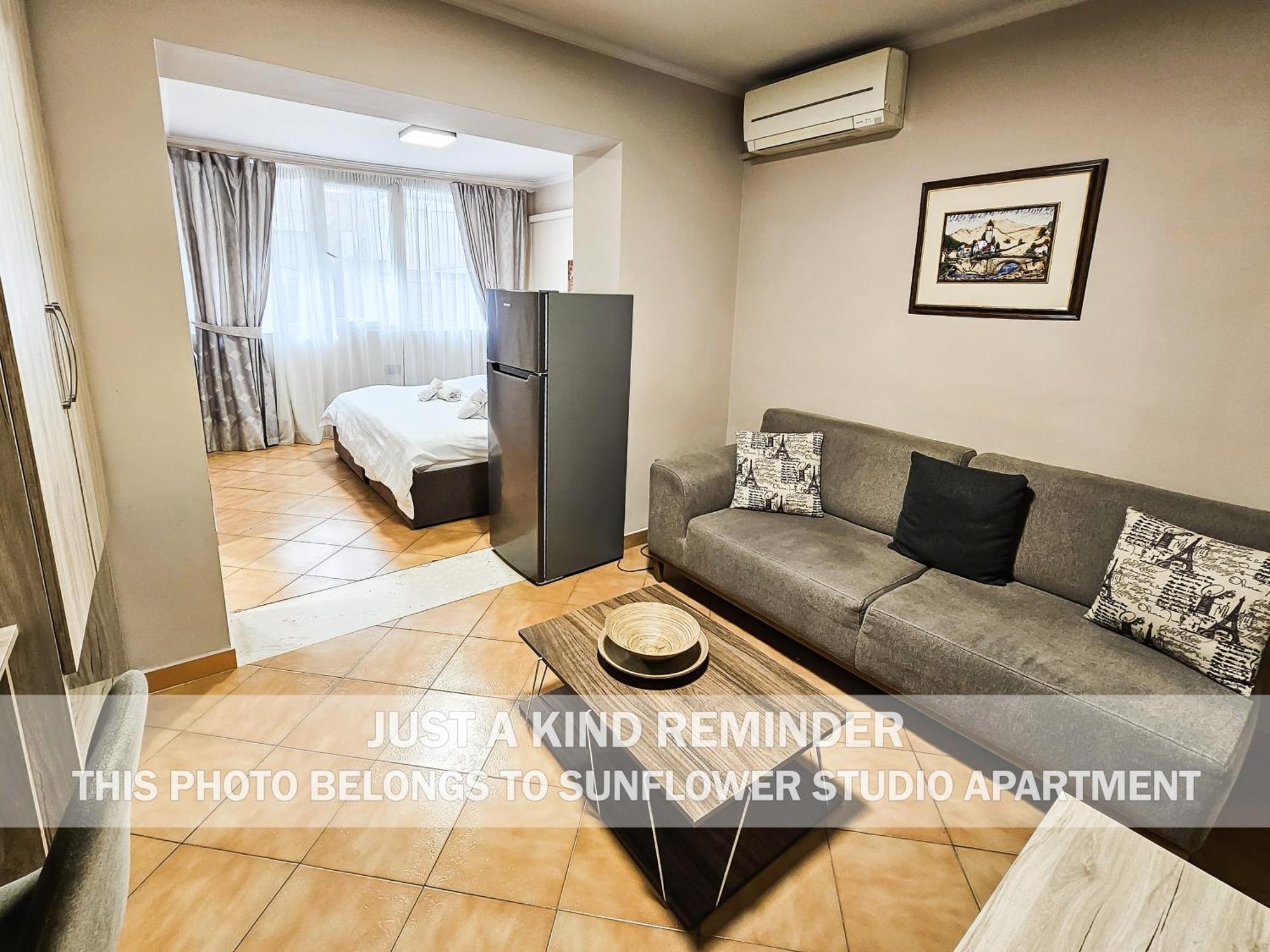 Sunflower Rooms Tirana Exterior photo